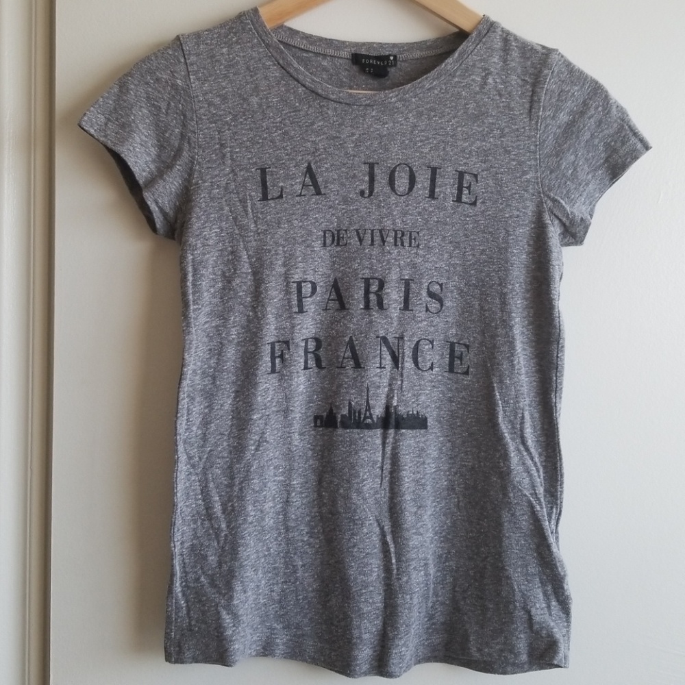Cute Forever 21 graphic short sleeve T-shirt